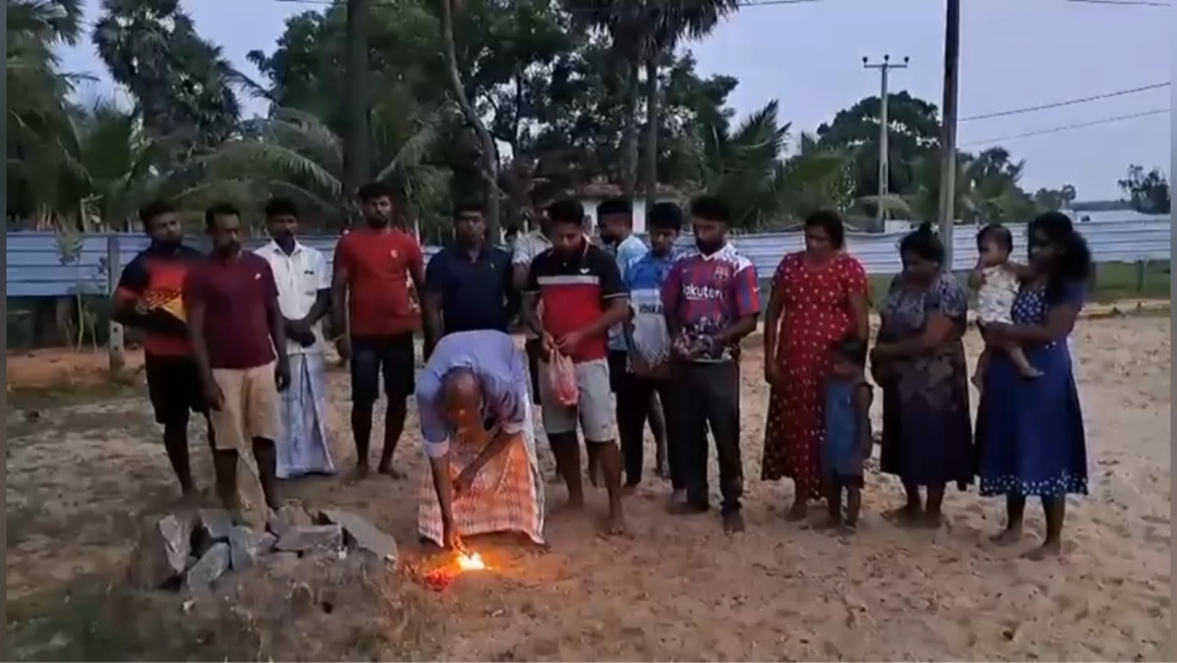 அம்பலவன் பொக்கணை மாத்தளன் சாள்ஸ் வளாகத்தில் மாவீரர்களுக்கு அஞ்சலி செலுத்தி ஆரம்பிக்கப்பட்ட பணி